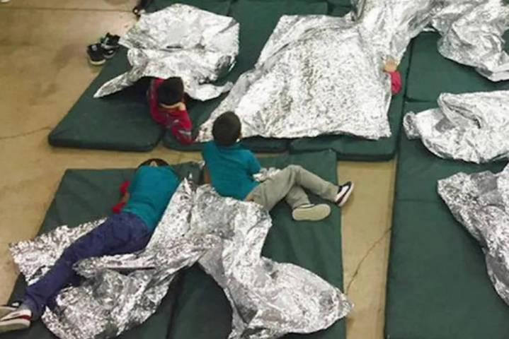 Es falso video que muestra a niños durmiendo en el piso de una celda en la frontera entre EU y México