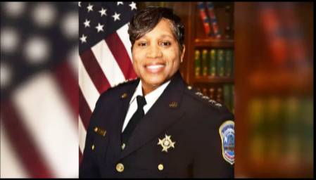 Jefa de Policía de DC renuncia tras avances en lucha contra el delito