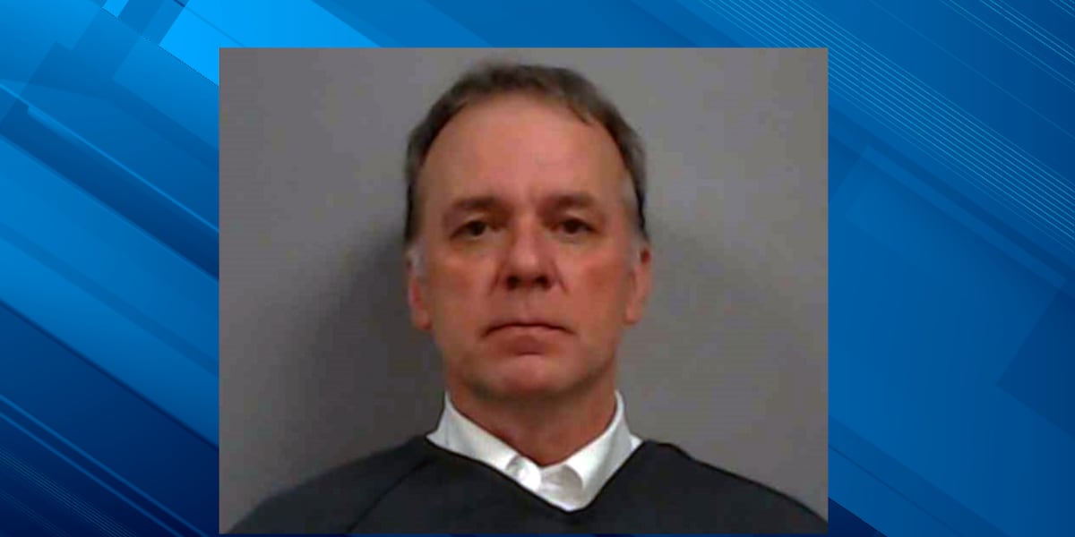 Former State Rep. pleads guilty to unlawful communication, other misconduct charges dismissed