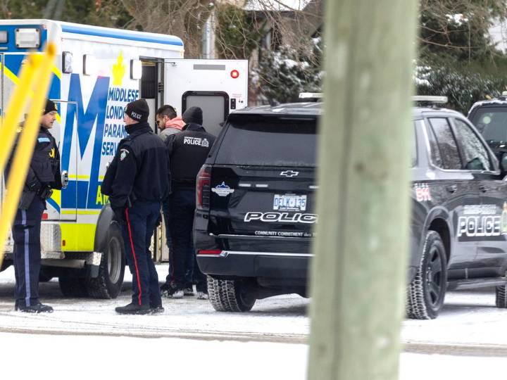 Strathroy residents urged to shelter in place amid police probe