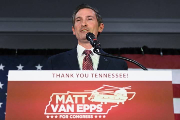Republicano Matt Van Epps gana elección especial en Tennessee para escaño en Cámara de Representantes