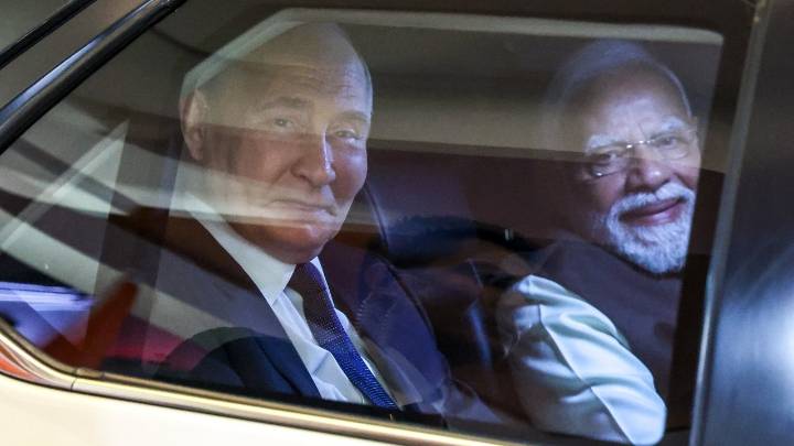 Message to West or seating space? Why PM chose Fortuner for Putin carpool