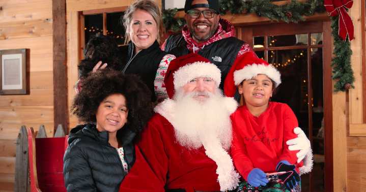 Local photographer hosts holiday fundraiser for recovering Coeur d'Alene firefighter