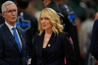 Mike Breen reacts to wild play in Knicks game: ‘He wound up like he’s Nolan Ryan’