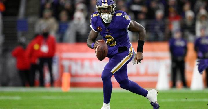 Ravens QB Lamar Jackson absent from practice Thursday with Steelers looming