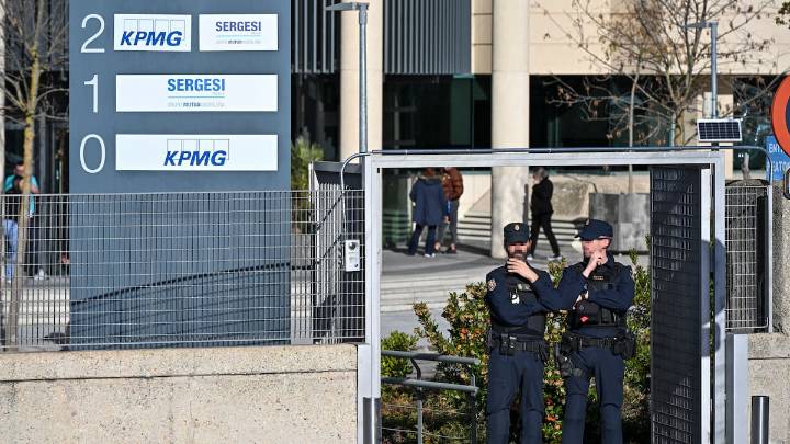 Anticorrupción denunció a Plus Ultra por blanquear fondos del expolio de Venezuela con los 53 millones de euros del rescate público