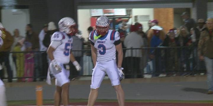 Mount Enterprise RB Kaegan Ash sets state record in regional finals win over Bremond