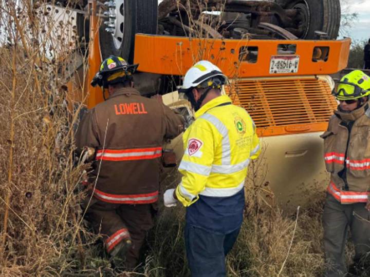 Volcadura de camión escolar deja una menor muerta y 11 lesionados en Zacatecas