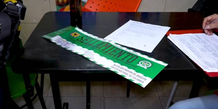 Sellan establecimiento en Las Ferias por consumo de alcohol en presencia infantil