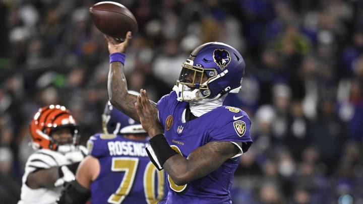 Ravens’ Lamar Jackson ends trend, practices Wednesday ahead of Steelers matchup