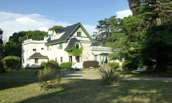 Murió el dueño del hotel de Villa La Arcadia que había sufrido quemaduras en una explosión