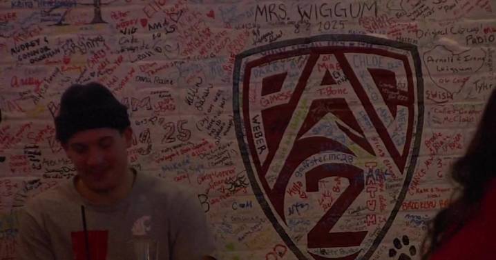 Washington State University students react to head coach departure