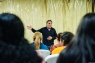 Ruiz Uribe dialoga con vecinos de Loma Linda para fortalecer la 4T