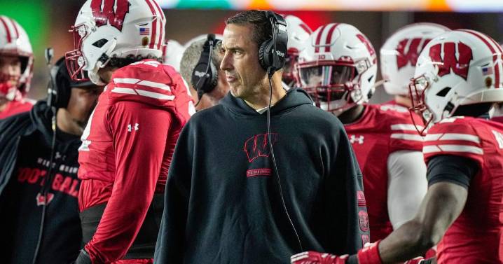 Wisconsin hires Eric Mateos as offensive line coach and doesn't renew AJ Blazek's contract