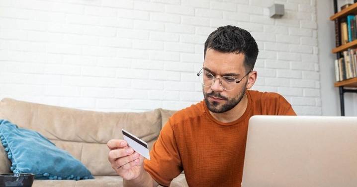 How to reclaim financial confidence even with student debt