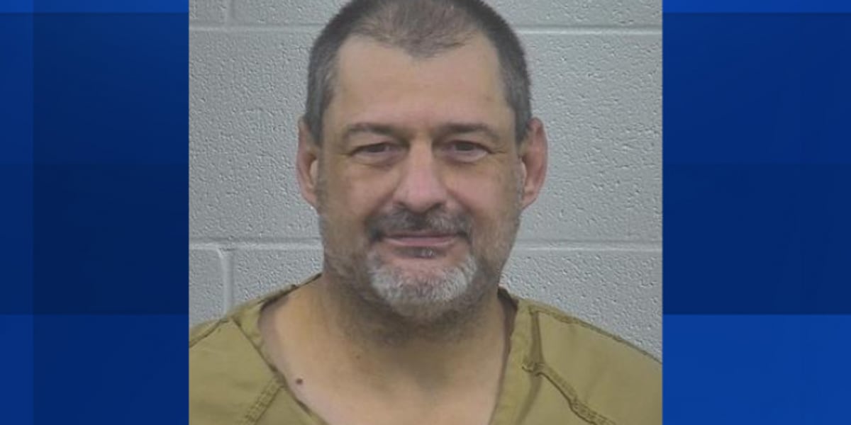 Intoxicated man arrested after rifle found in car