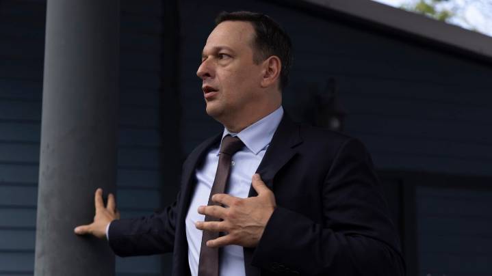 'Best Medicine' Trailer: Josh Charles' Doc Martin Has Blood Phobia