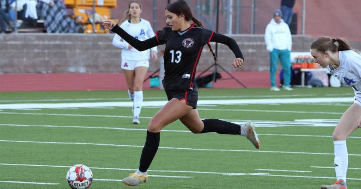 Coconino girls soccer dominates in home opener for second straight shutout