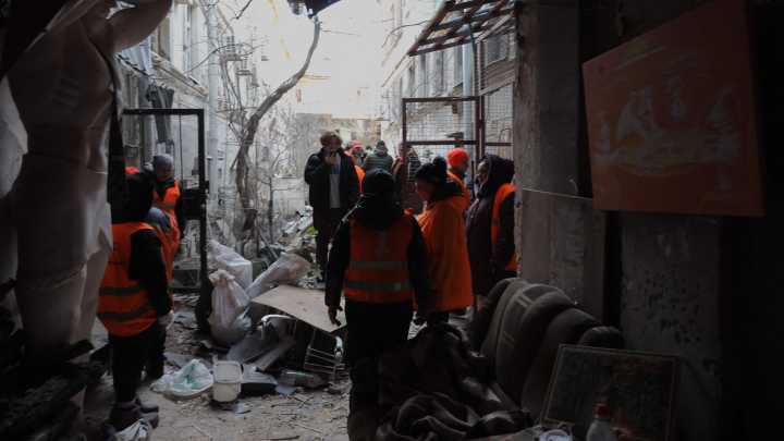 Guerra Ucrania ? Rusia, en directo hoy: "En Berlín, el lunes, con EE.UU. y los socios europeos se hablará de los fundamentos de la paz y de un acuerdo para poner fin a la guerra", afirmó Zelenski