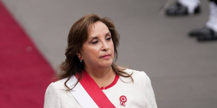 Entre el caos radical y la institucionalidad