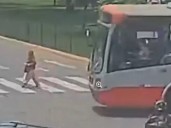 Adulta mayor pierde parte de una pierna tras ser arrollada por bus del Corredor Rojo
