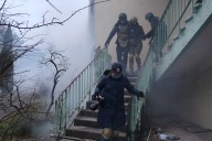 Ucrania forma a civiles y a periodistas para sobrevivir bajo los drones