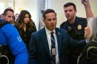 Kristi Noem abandonó audiencia en Congreso por supuesta reunión de FEMA tras cuestionamientos sobre ICE