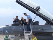 Milei cruzó al kirchnerismo en la presentación de los aviones F-16: "Para ellos soberanía es una gran villa miseria decorada con banderines"