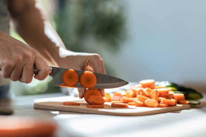 El revolucionario robot de cocina que llega a Chile: promete ahorrar tiempo, espacio y dinero en los hogares del país