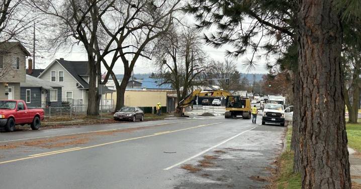 Historic flooding forces evacuations across western Washington as Spokane rescue teams assist