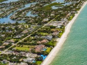 I'm a New Yorker who went to Naples, Florida, for the first time, and 6 things surprised me