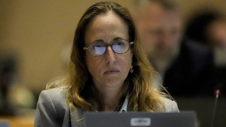 Tracy Beth Høeg will lead the Center for Drug Evaluation and Research