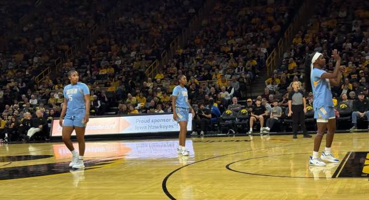 Lady Jaguars defeat Houston 70-62, claim second straight win