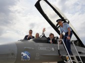 Milei define la letra chica del Presupuesto y la reforma laboral y en el Gobierno hay dudas sobre cuánto tensionar con gremios y gobernadores