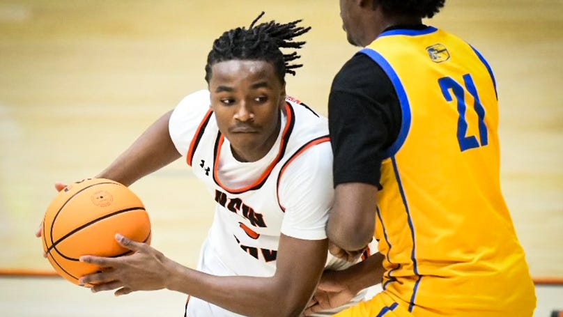 Watch New Hanover basketball highlights