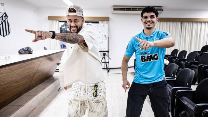 Emotivo reencuentro: Neymar bailó con el niño que tenía leucemia y lo inspiró en sus inicios