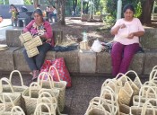 Los canastos de tejido ancestral de Carmen y Mercedes