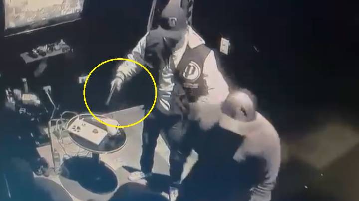 A golpes y con arma en mano: así operaba 'El Tato' para extorsionar a personal de centros nocturnos en Puebla