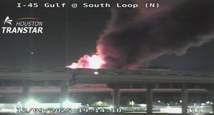 Eastbound lanes of I-610 South Loop shut down at I