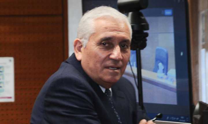 Exdirector de la PDI, Héctor Espinosa, es condenado a 17 años de cárcel por malversación de fondos y lavado de activos