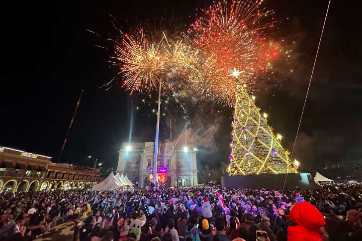Confirmado: No habrá encendido de árbol de Navidad en plaza Juárez, ni cabalgatas de Reyes