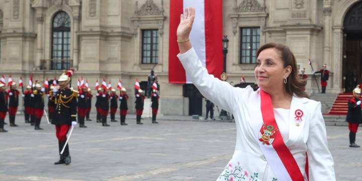 “Entregué un país estable y no renuncié porque hubiera sido irresponsable”: Dina Boluarte pide ser juzgada con contexto