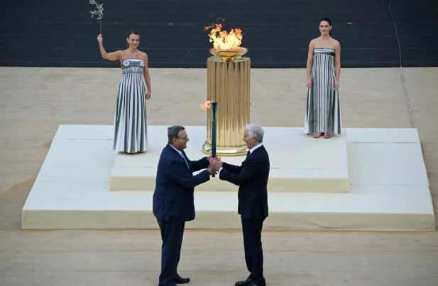 Italia recibe la llama olímpica de los juegos de invierno