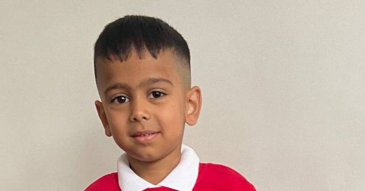 Boy, 5, died days after family begging for help were told 'ambulances are not taxis'