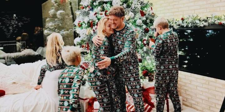 ¿Luisana Lopilato está embarazada de su quinto hijo?: la foto navideña que despertó especulaciones