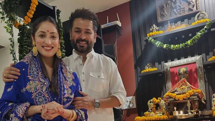 Aditya Dhar And Yami Gautam Visit Shaktipeeth Shri Naina Devi Temple Following Dhurandhar Success