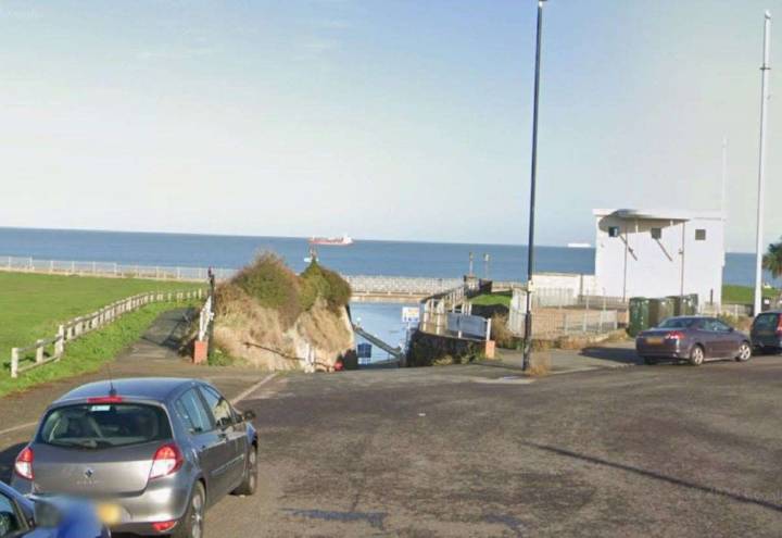 Huge emergency response near Palm Bay in Cliftonville, Margate