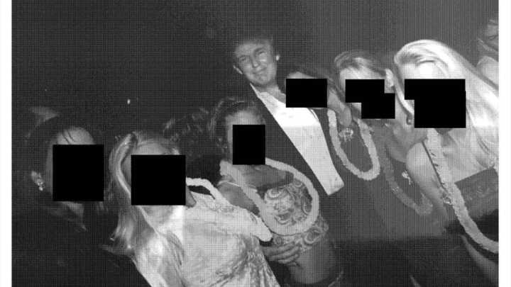Los demócratas publican nuevas fotos de Trump, Clinton, Bannon y otros poderosos en fiestas de Epstein