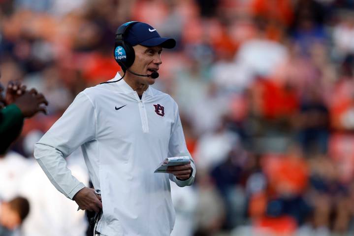 DJ Durkin to remain as Auburn football’s defensive coordinator