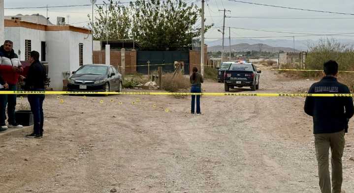 Ataque armado en la colonia El Árbol deja dos vehículos baleados y hombre desaparecido